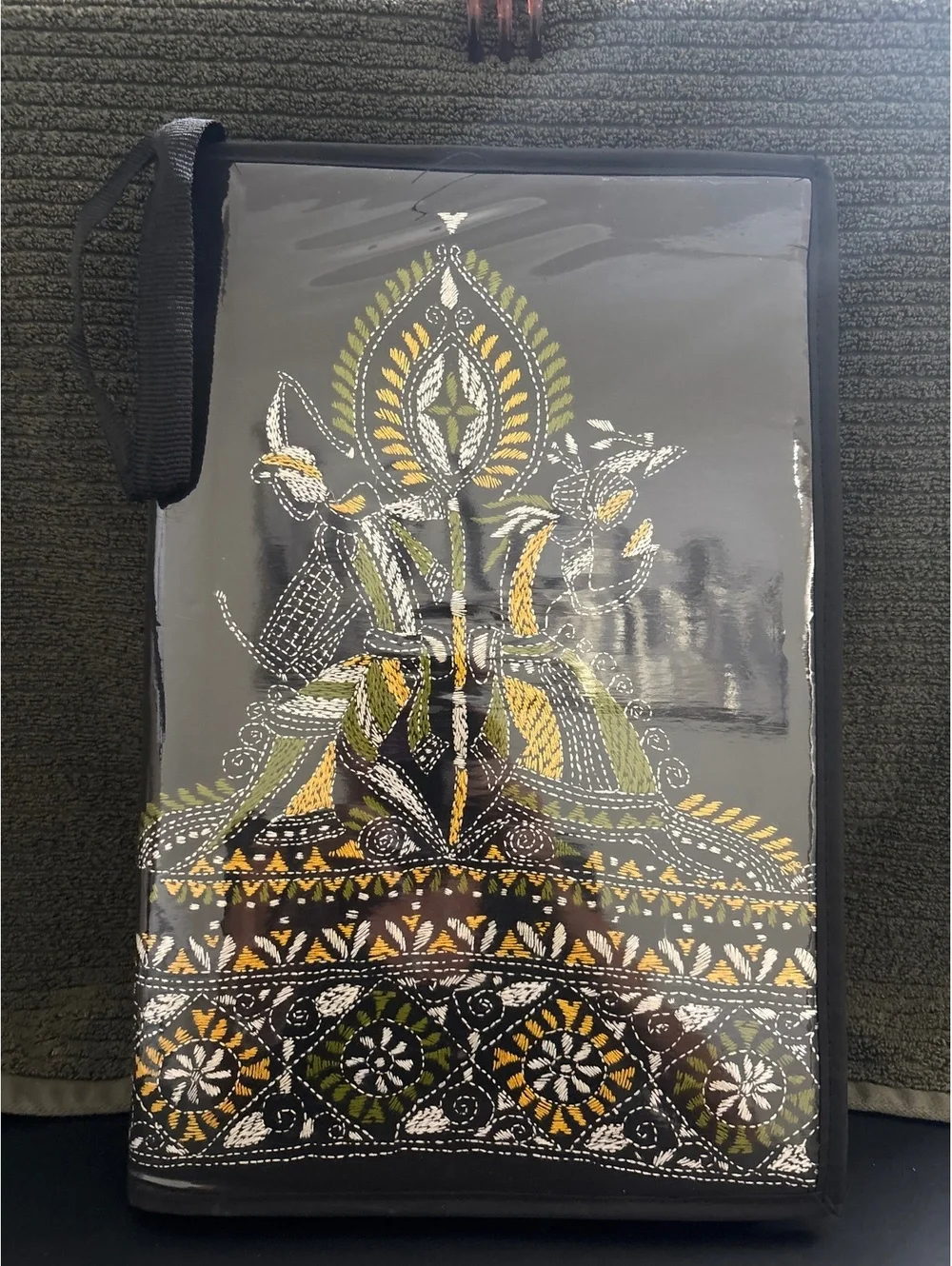 10 x 15 embroidered or stitched portfolio binder